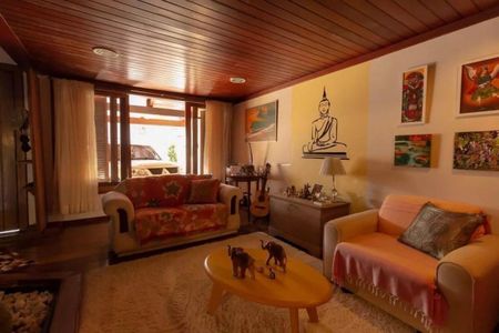 Sala de casa para alugar com 4 quartos, 350m² em Jardim Itu, Porto Alegre