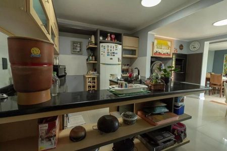 Cozinha de casa para alugar com 4 quartos, 350m² em Jardim Itu, Porto Alegre