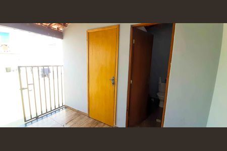 Casa à venda com 210m², 3 quartos e 3 vagas Casa à venda com 210m², 3 quartos e 3 vagasÁrea de Serviço