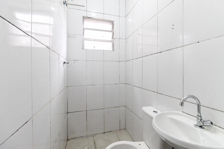 Banheiro de casa para alugar com 1 quarto, 42m² em Cidade Nova São Miguel, São Paulo