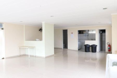 Apartamento à venda com 70m², 3 quartos e 1 vaga Apartamento à venda com 70m², 3 quartos e 1 vagaÁrea comum