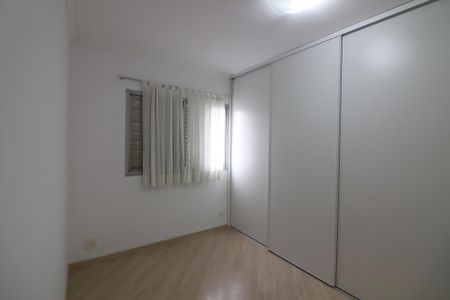 Apartamento à venda com 70m², 3 quartos e 1 vagaQuarto 2