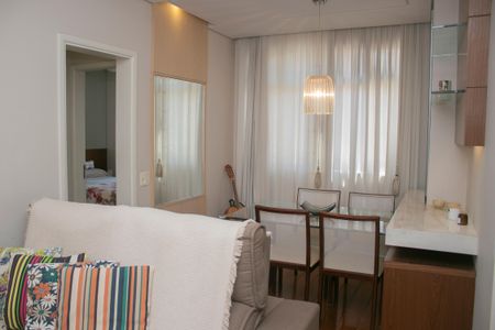 Sala de apartamento para alugar com 2 quartos, 60m² em Silveira, Belo Horizonte