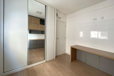 Apartamento à venda com 86m², 3 quartos e 2 vagas Apartamento à venda com 86m², 3 quartos e 2 vagasQuarto