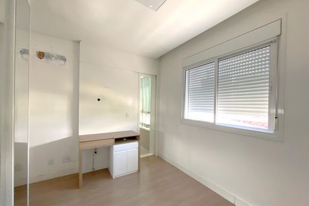 Apartamento à venda com 86m², 3 quartos e 2 vagas Apartamento à venda com 86m², 3 quartos e 2 vagasSuíte