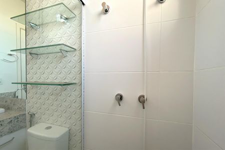 Apartamento à venda com 86m², 3 quartos e 2 vagas Apartamento à venda com 86m², 3 quartos e 2 vagasBanheiro Social