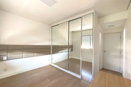 Apartamento à venda com 86m², 3 quartos e 2 vagas Apartamento à venda com 86m², 3 quartos e 2 vagasSuíte