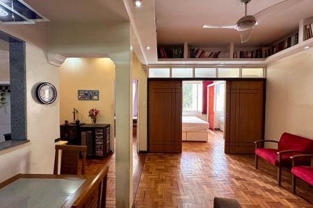 Apartamento à venda com 66m², 2 quartos e sem vaga Apartamento à venda com 66m², 2 quartos e sem vagaSala