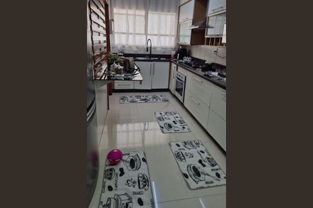 Apartamento à venda com 136m², 3 quartos e 3 vagas