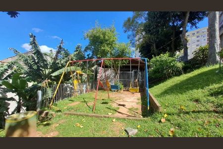 Apartamento à venda com 2 quartos, 57m² em Santo Antônio, Porto Alegre