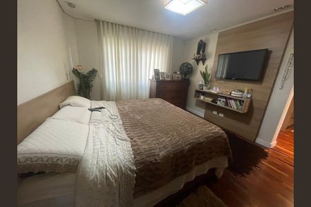 Casa à venda com 4 quartos, 260m² em Jardim Sao Caetano, São Caetano do Sul