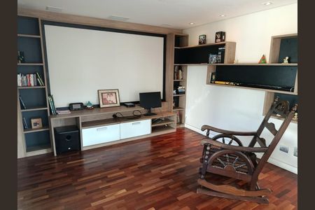 Casa à venda com 4 quartos, 260m² em Jardim Sao Caetano, São Caetano do Sul