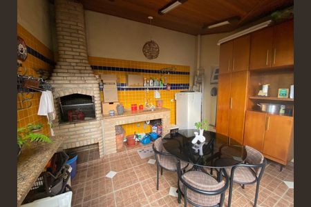 Casa à venda com 3 quartos, 173m² em Demarchi, São Bernardo do Campo