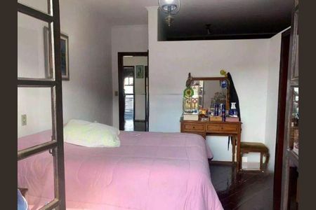 Casa à venda com 4 quartos, 362m² em Parque dos Passaros, São Bernardo do Campo