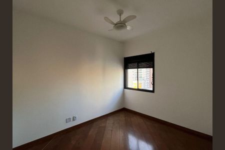 Apartamento à venda com 4 quartos, 210m² em Moema, São Paulo