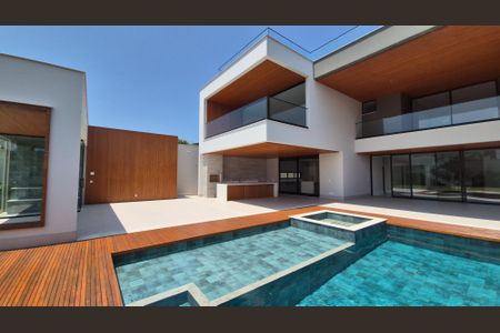 Casa à venda com 1417m², 5 quartos e sem vagaÁrea externa