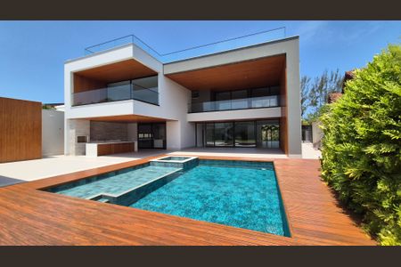 Casa à venda com 1417m², 5 quartos e sem vagaFachada