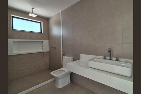 Casa à venda com 1417m², 5 quartos e sem vagaBanheiro 