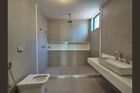 Casa à venda com 1417m², 5 quartos e sem vagaBanheiro da Suíte 2