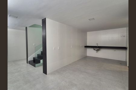 Casa à venda com 1417m², 5 quartos e sem vagaLavanderia