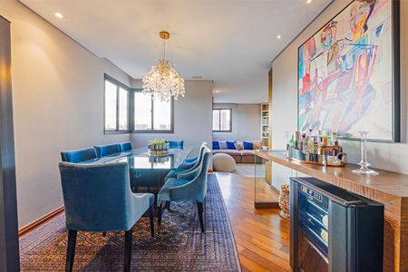 Apartamento à venda com 4 quartos, 240m² em Moema, São Paulo