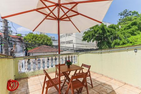 Casa à venda com 130m², 3 quartos e 1 vaga Casa à venda com 130m², 3 quartos e 1 vagaVaranda Suite 01