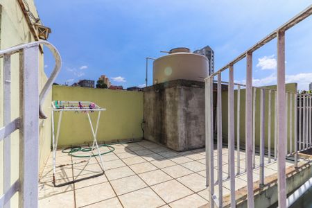 Casa à venda com 130m², 3 quartos e 1 vaga Casa à venda com 130m², 3 quartos e 1 vagaTerraço