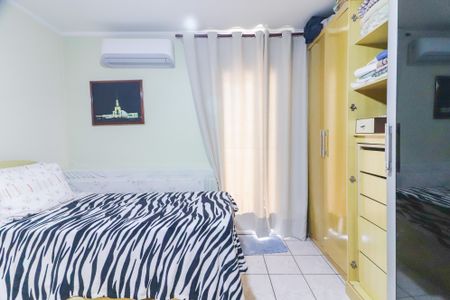 Casa à venda com 130m², 3 quartos e 1 vaga Casa à venda com 130m², 3 quartos e 1 vagaSuite 02