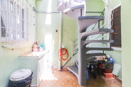 Casa à venda com 130m², 3 quartos e 1 vaga Casa à venda com 130m², 3 quartos e 1 vagaQuintal