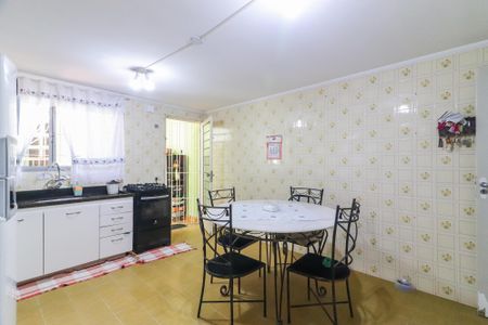 Casa à venda com 130m², 3 quartos e 1 vaga Casa à venda com 130m², 3 quartos e 1 vagaCozinha