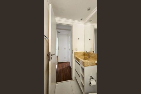 Apartamento à venda com 114m², 3 quartos e 2 vagas Apartamento à venda com 114m², 3 quartos e 2 vagasBanheiro