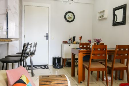 Sala de apartamento à venda com 2 quartos, 54m² em Del Castilho, Rio de Janeiro