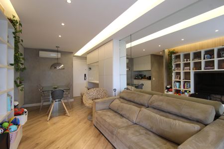 Sala de apartamento à venda com 2 quartos, 75m² em Indianópolis, São Paulo