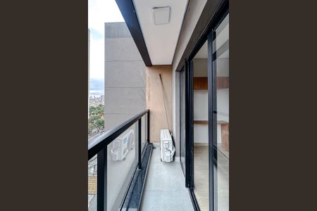 Apartamento à venda com 30m², 1 quarto e sem vaga Apartamento à venda com 30m², 1 quarto e sem vagaVaranda