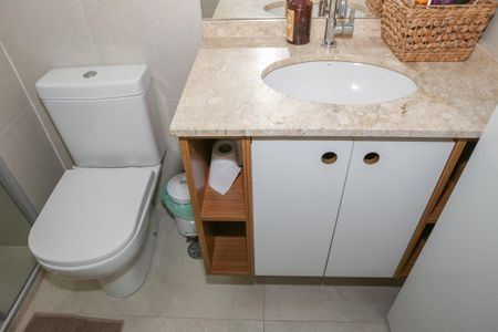 Apartamento para alugar com 56m², 2 quartos e 1 vaga Apartamento para alugar com 56m², 2 quartos e 1 vagaBanheiro da Suíte