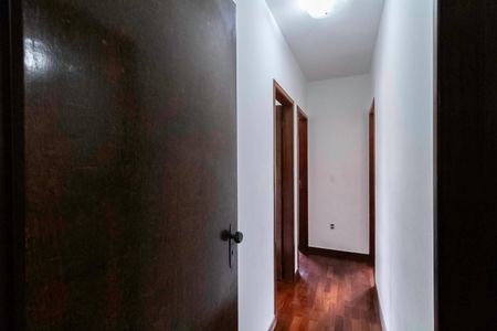 Corredor de apartamento à venda com 3 quartos, 147m² em Paquetá, Belo Horizonte