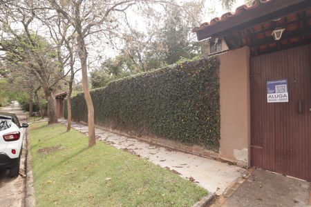 Casa para alugar com 228m², 3 quartos e 4 vagasFachada