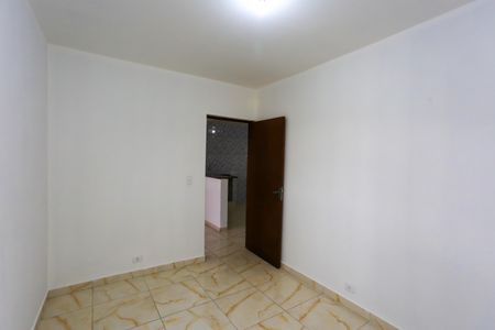 Quarto 1 de casa para alugar com 2 quartos, 68m² em Parque Ipe, São Paulo