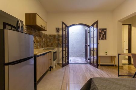 Studio de kitnet/studio para alugar com 1 quarto, 21m² em Vila Centenario, São Paulo