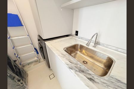 Apartamento à venda com 139m², 3 quartos e 2 vagasÁrea de Serviço 2