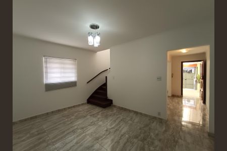Sala de casa para alugar com 3 quartos, 233m² em Mirandópolis, São Paulo