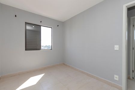 Quarto 1 de apartamento para alugar com 2 quartos, 60m² em Jardim das Flores, São Paulo