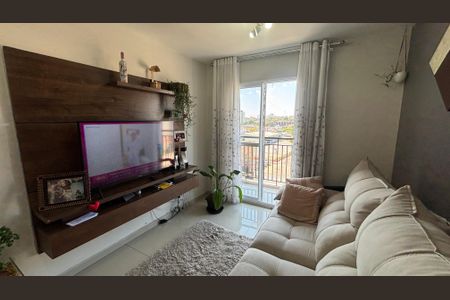 Sala  de apartamento para alugar com 2 quartos, 57m² em Vila Homero Thon, Santo André