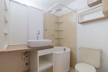 Banheiro de apartamento à venda com 1 quarto, 39m² em Santa Tereza, Porto Alegre