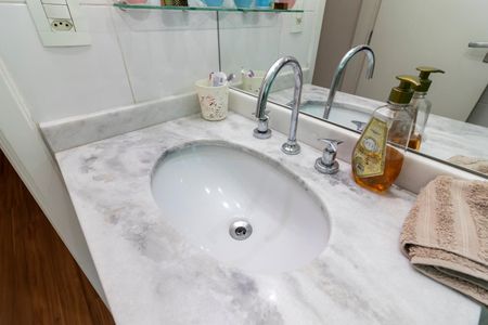 Apartamento à venda com 82m², 3 quartos e 2 vagas Apartamento à venda com 82m², 3 quartos e 2 vagasBanheiro