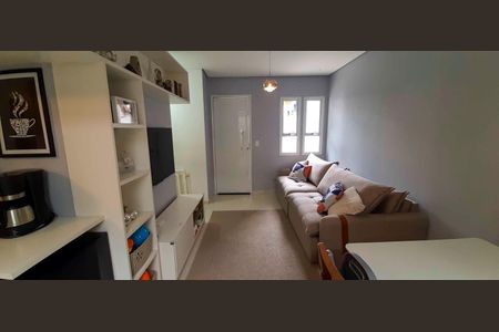 Casa à venda com 90m², 2 quartos e 2 vagasSala