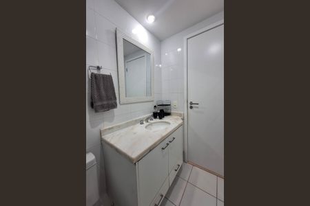 Apartamento para alugar com 55m², 1 quarto e 1 vaga Apartamento para alugar com 55m², 1 quarto e 1 vagaBanheiro da Suíte