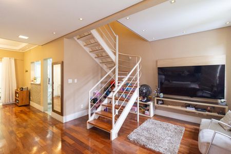 Casa de condomínio à venda com 120m², 3 quartos e 2 vagasSala
