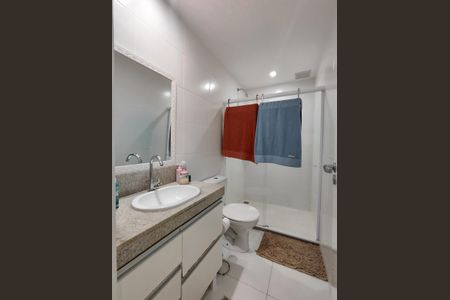 Apartamento à venda com 125m², 2 quartos e 2 vagas Apartamento à venda com 125m², 2 quartos e 2 vagasBanheiro