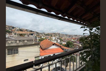 Casa à venda com 180m², 3 quartos e 1 vagaVista